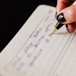 Piękne pismo na co dzień: proste triki, które odmienią Twój zeszyt