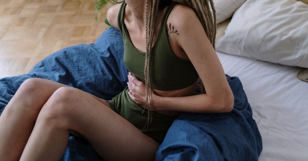 Menstruacja bez bólu: 12 sprawdzonych sposobów na ukojenie brzucha i lepsze samopoczucie